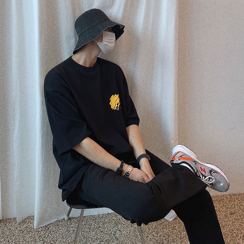 Men's Smiling Face Graffiti Printing Loose-fitting Pure Cotton T-shirt