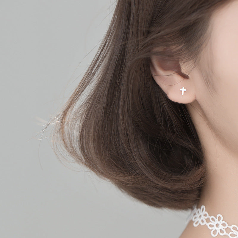 Love Lodge S925 Silver Mini Ear-caring Star Ear Studs