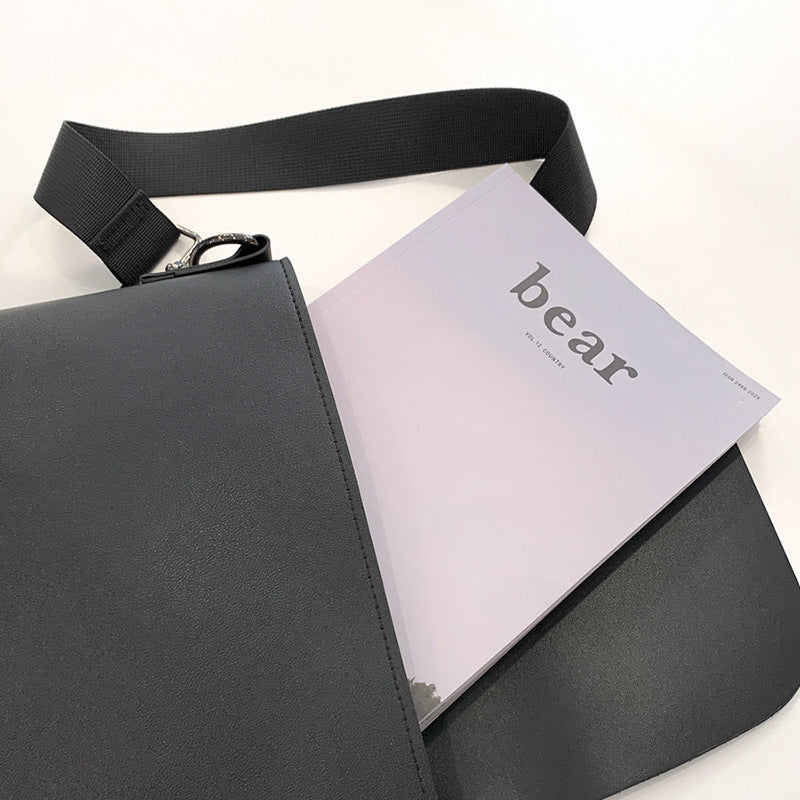 Men's Lightweight Casual Messenger Bag